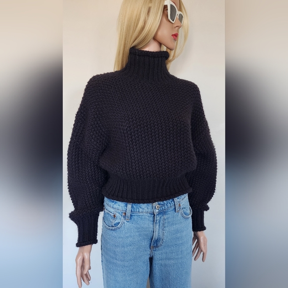 H&M TURTLENECK BLACK KNIT SHORT SMALL - Picture 1 of 7